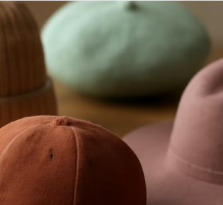 Как производители зимних шапок оптом обеспечивают качество и разнообразие ассортимента