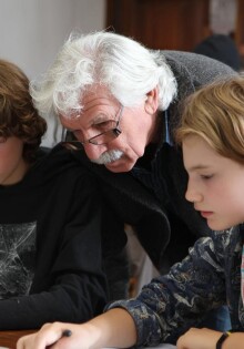 Как работать с молодыми сценаристами: практические советы и полезные стратегии