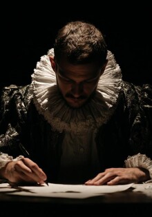 Театральные инновации в работах актера: как меняется искусство перевоплощения