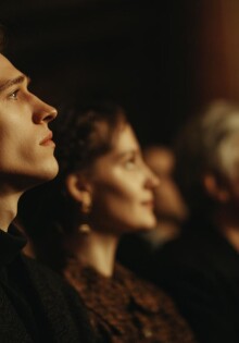 Театральные премьеры с участием Антона Шагина: хронология и глубокий анализ